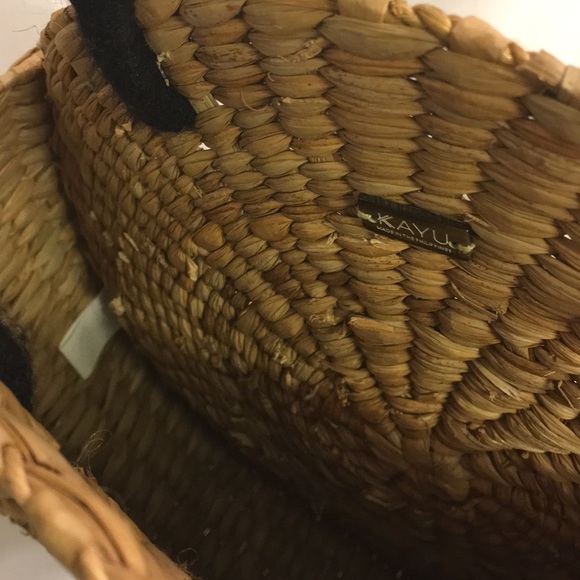Kayu handcrafted seagrass bag, removable crossbody - Picture 8 of 8